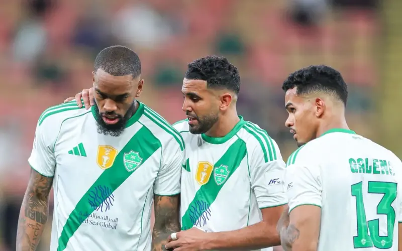 ما القنوات الناقلة لمباراة التعاون والأهلي في دوري روشن السعودي 2025-2026؟ وكيف تشاهدها عبر الإنترنت؟